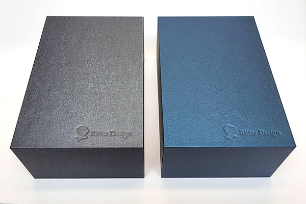 Ökologische Stülpverpackung mit Prägung Produktion in Deutschland